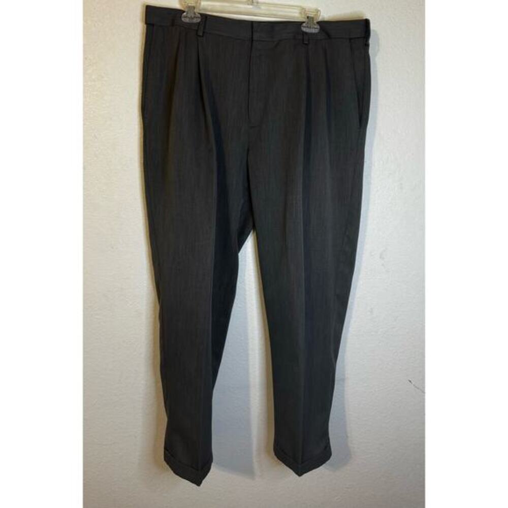 Haggar Men's Pleated Dress Pants Size 38W 30 L Dark‎ Gray